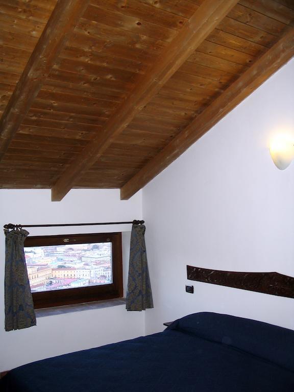 Guest House Pedamentina Neapol Pokój zdjęcie